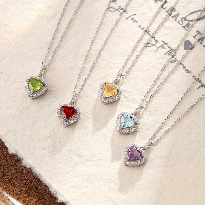 Collier avec pierres précieuses naturelles colorées